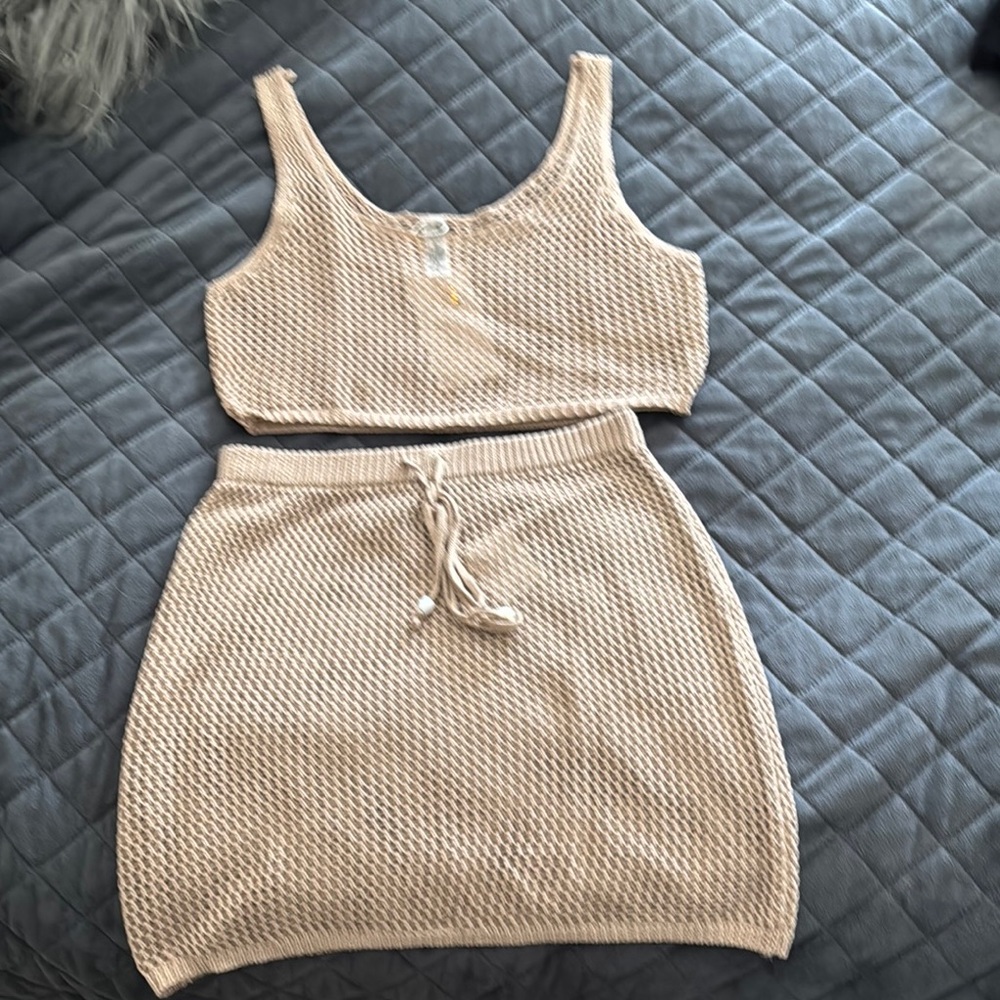 Elegant Cream Knit Skirt Set